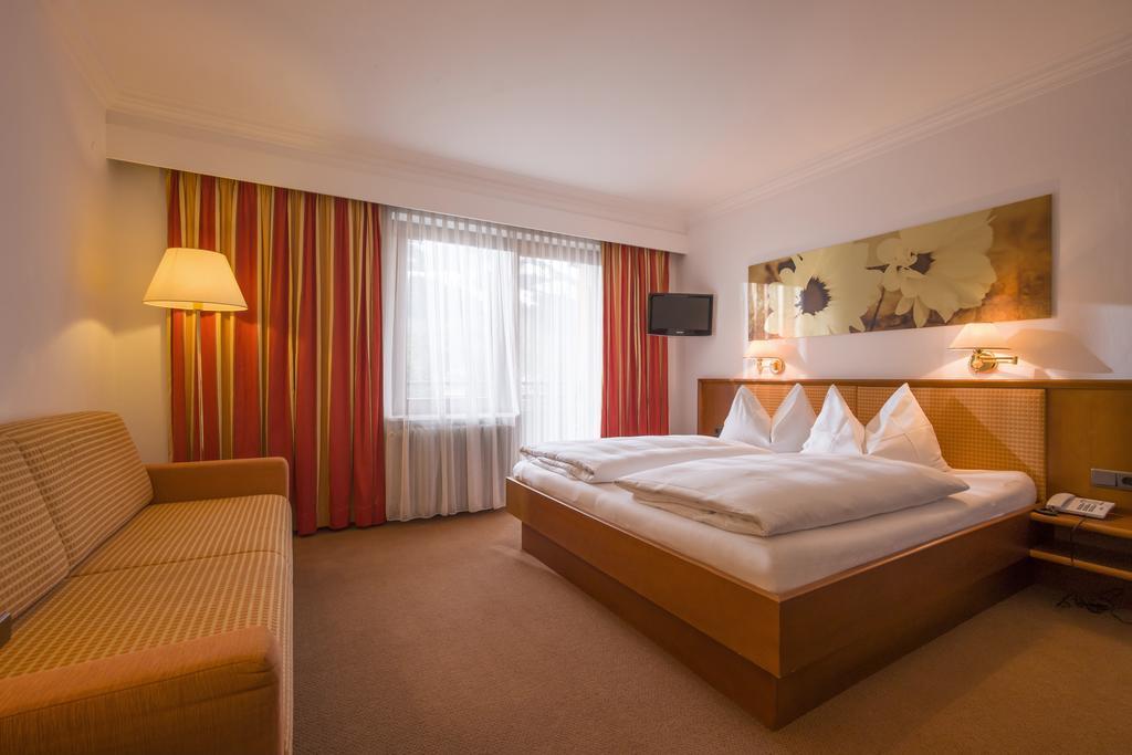 Vital & Sporthotel Brixen บริกเซินอิมทาเล ภายนอก รูปภาพ